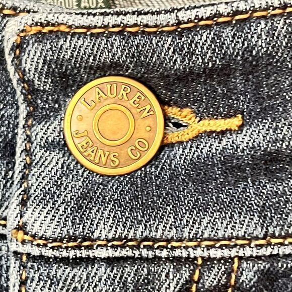 RALPH Lauren Modern Straight Curvy in a size 4 medium wash- never worn- - Picture 15 of 16